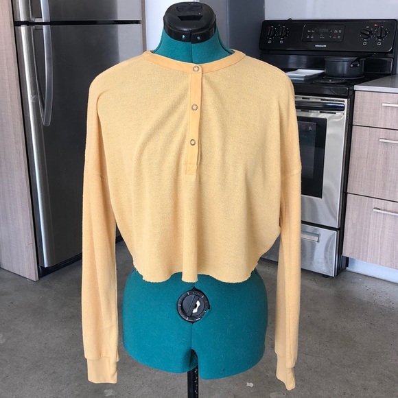 Urban Outfitters Crop Top - Picture 2 of 5